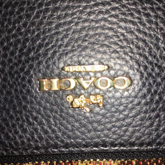 Coach - Picture 3 of 4